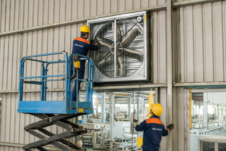 Quạt hút khung vuông cỡ lớn TPF-L